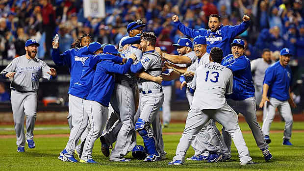 royals-celebrate-ws-win.jpg